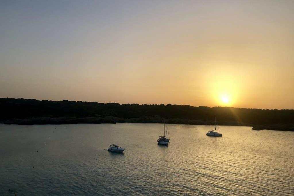 شقة Miravent Terraza Y Jardin Frente Al Mar Menorca فورنيلس المظهر الخارجي الصورة